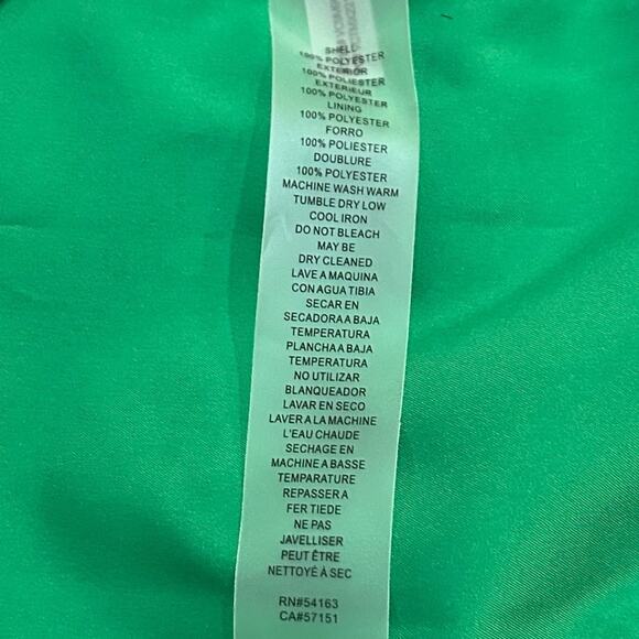 NWT VINCE CAMUTO Green Floral Off-the-Shoulder Dress. Size 10 - Picture 10 of 10